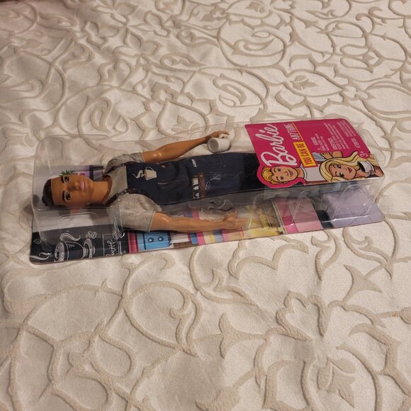 Barista Ken by Barbie You Can Be Anything 2018 - Picture 12 of 17